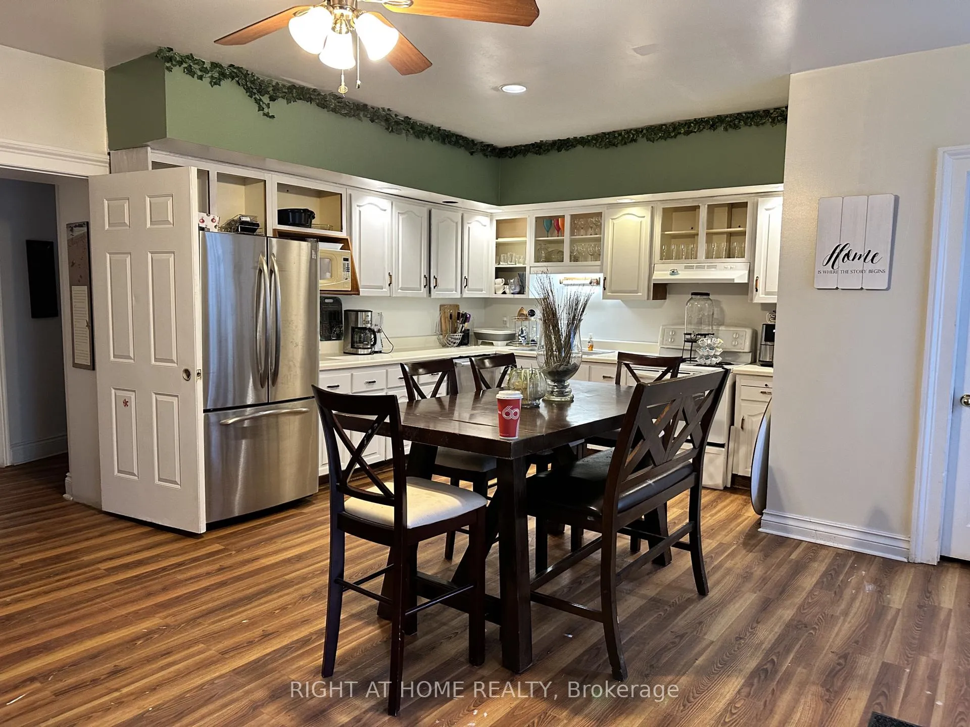 Photo 15 of 545 Dundas Street E, Hamilton, Waterdown — HOMEH