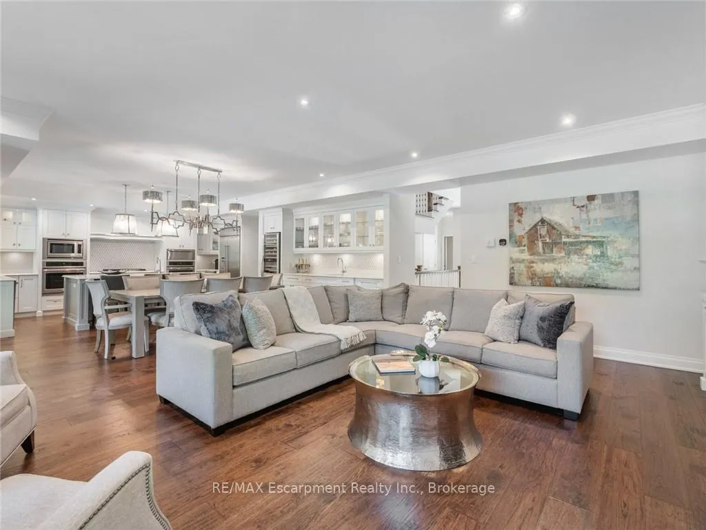 Photo 7 of 3087 Lakeshore Road, Burlington, Roseland — HOMEH