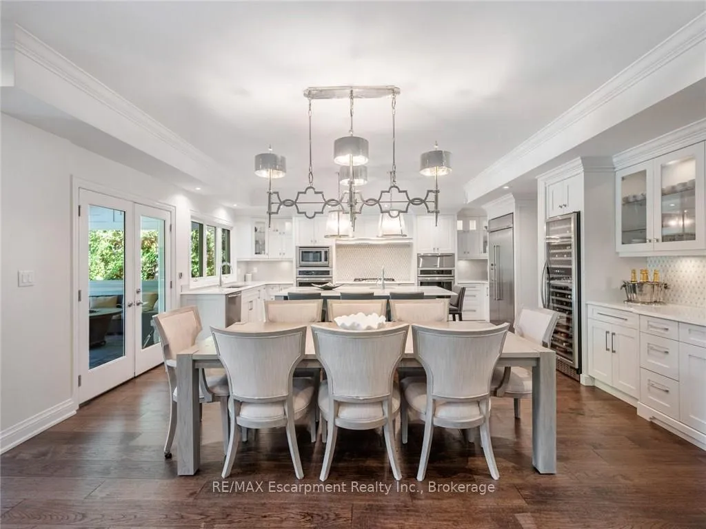 Photo 10 of 3087 Lakeshore Road, Burlington, Roseland — HOMEH