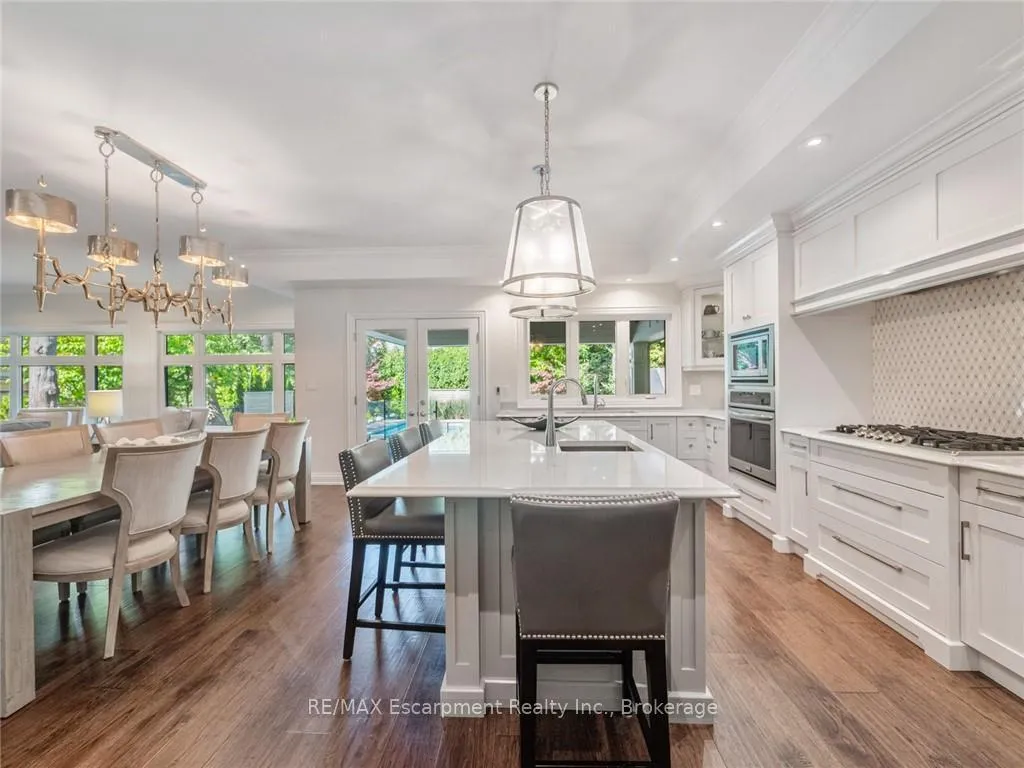 Photo 14 of 3087 Lakeshore Road, Burlington, Roseland — HOMEH