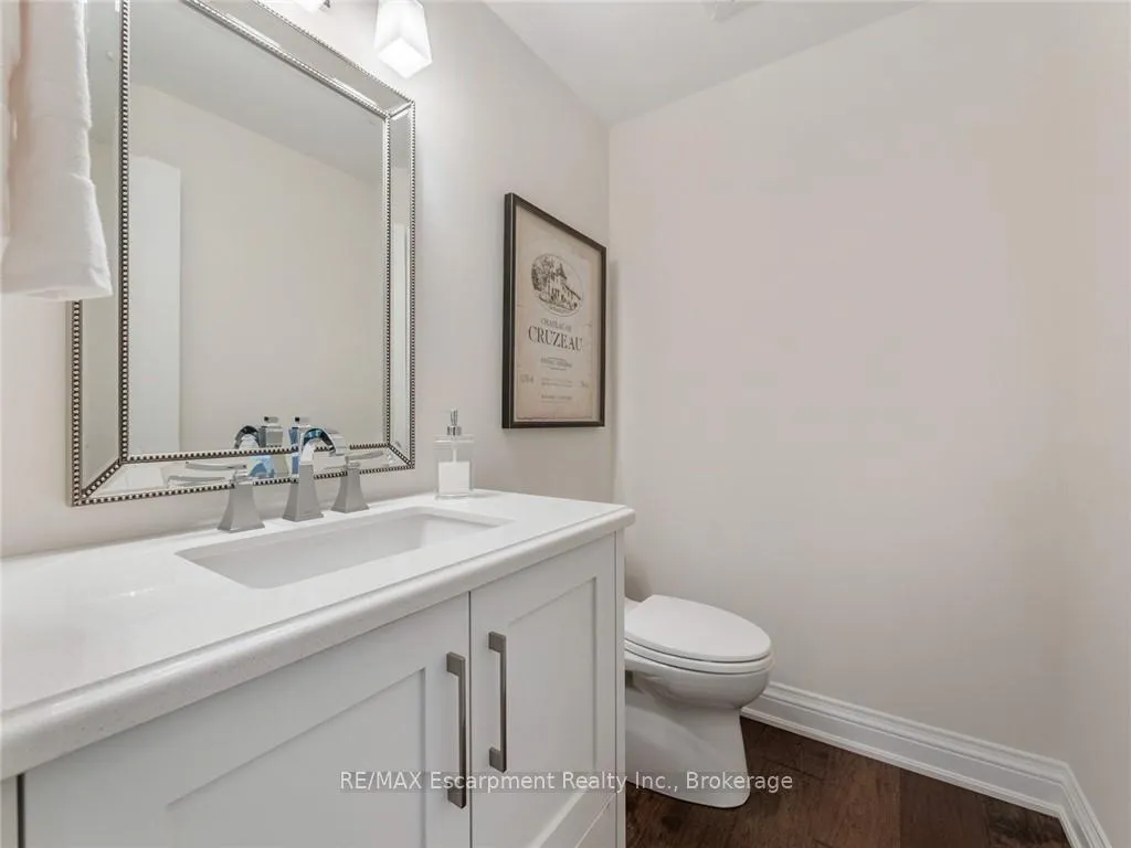 Photo 20 of 3087 Lakeshore Road, Burlington, Roseland — HOMEH