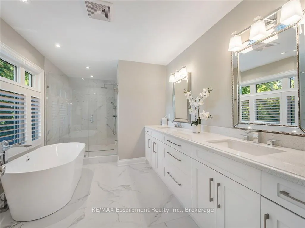 Photo 22 of 3087 Lakeshore Road, Burlington, Roseland — HOMEH