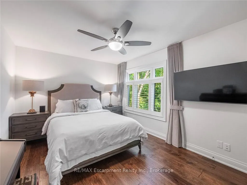 Photo 25 of 3087 Lakeshore Road, Burlington, Roseland — HOMEH