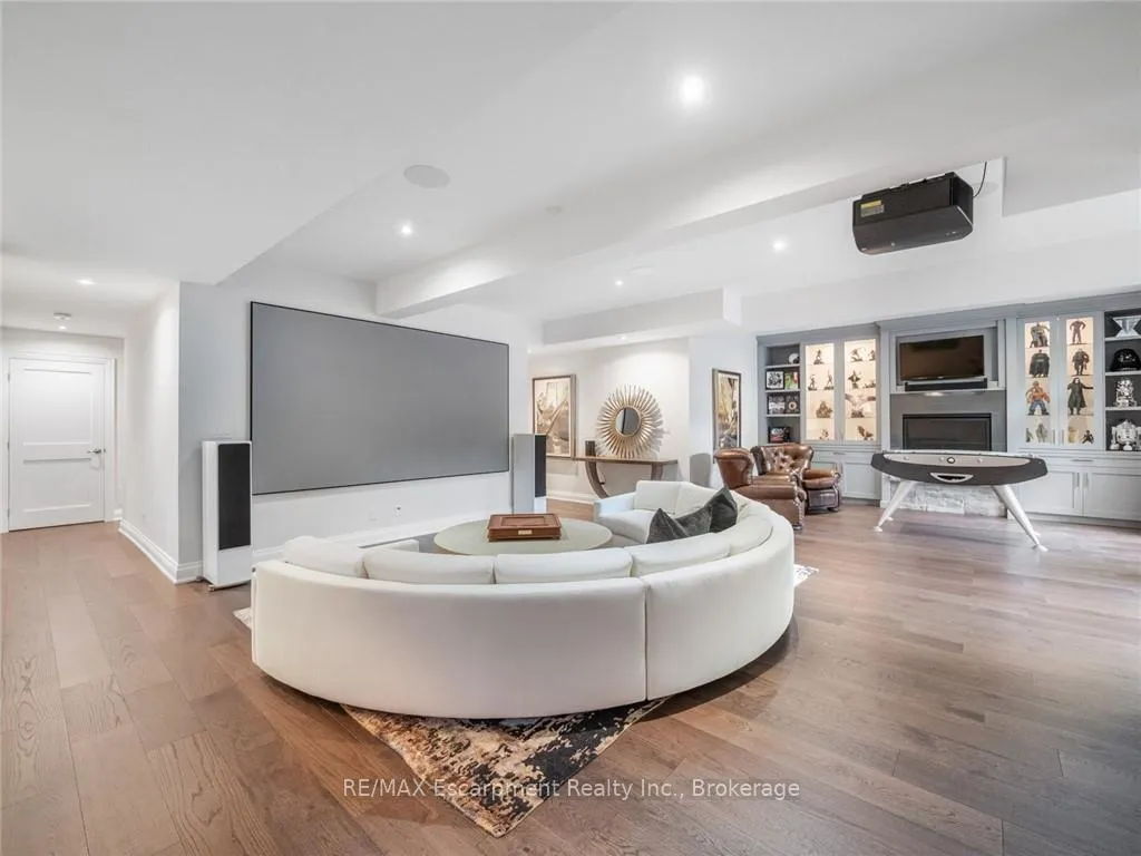Photo 34 of 3087 Lakeshore Road, Burlington, Roseland — HOMEH
