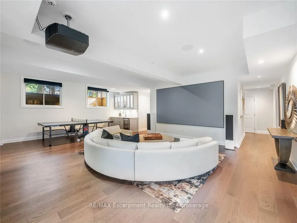 Photo 36 of 3087 Lakeshore Road, Burlington, Roseland — HOMEH