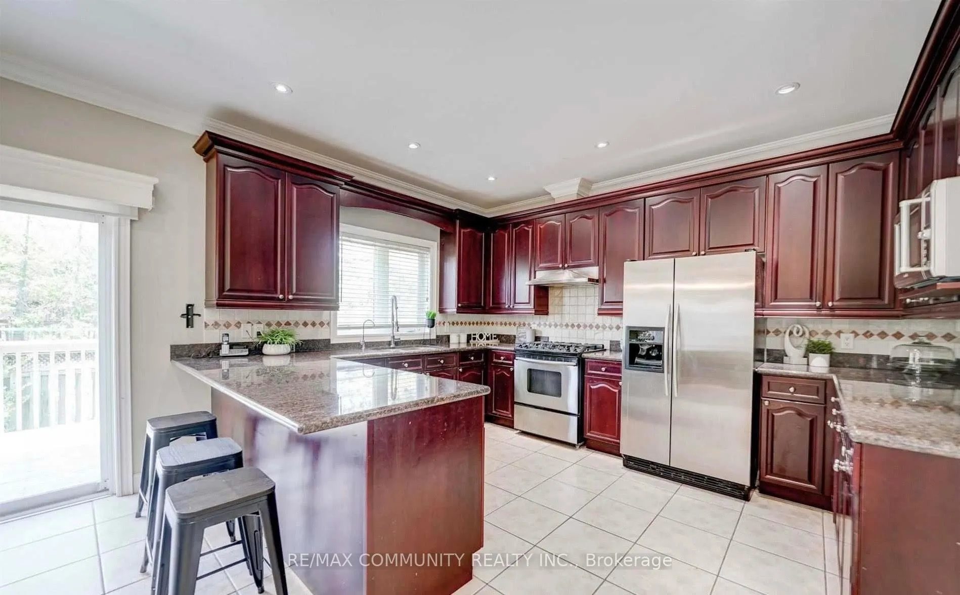 Photo 5 of Unit Main, 136 Prohill Street, Pickering, Rougemount — HOMEH
