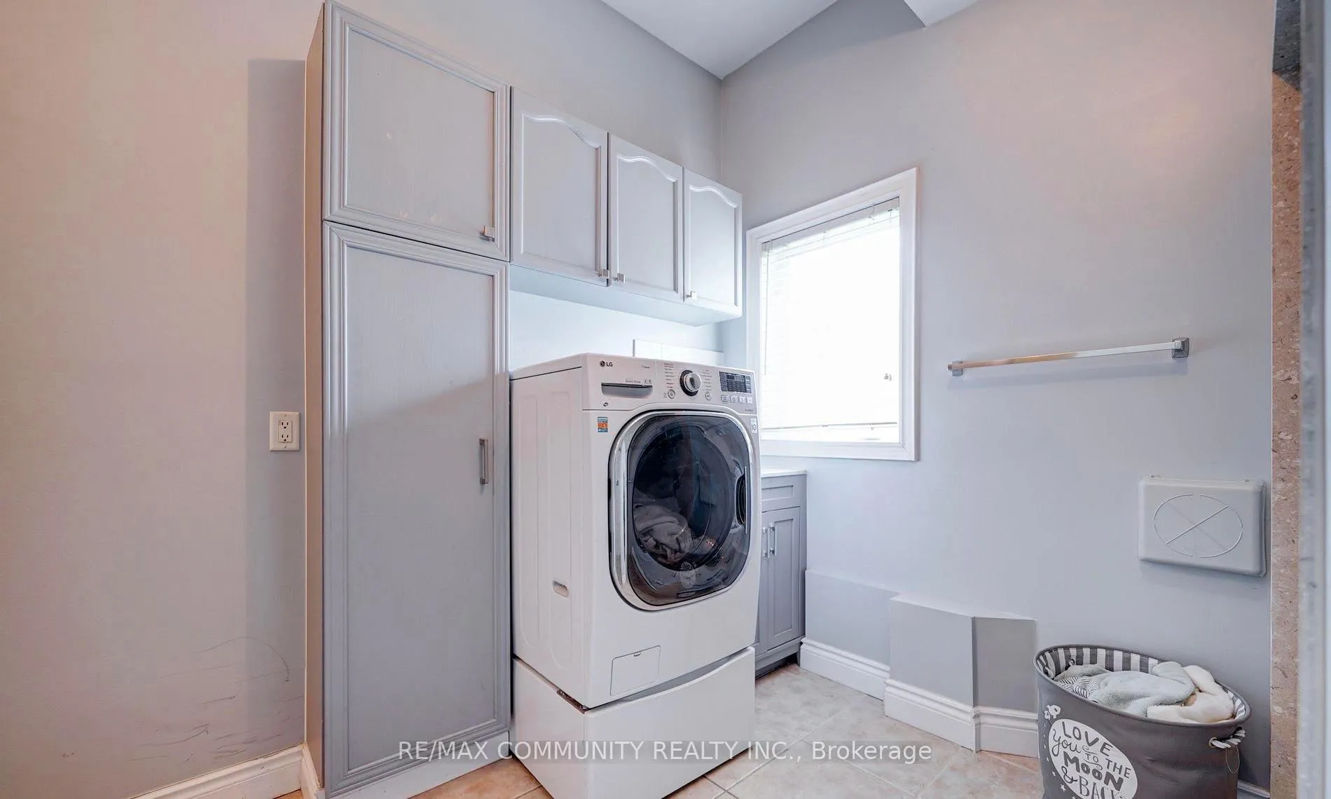 Photo 6 of Unit Main, 136 Prohill Street, Pickering, Rougemount — HOMEH