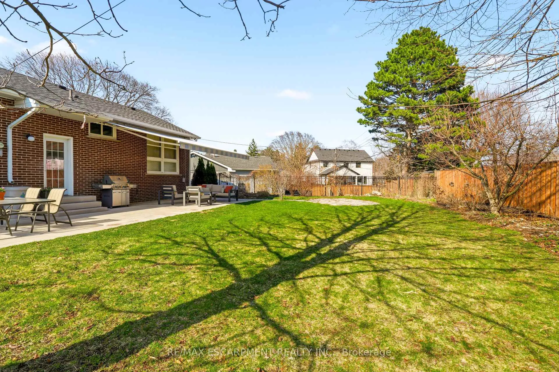 Photo 43 of 4046 Grapehill Avenue, Burlington, Shoreacres — HOMEH