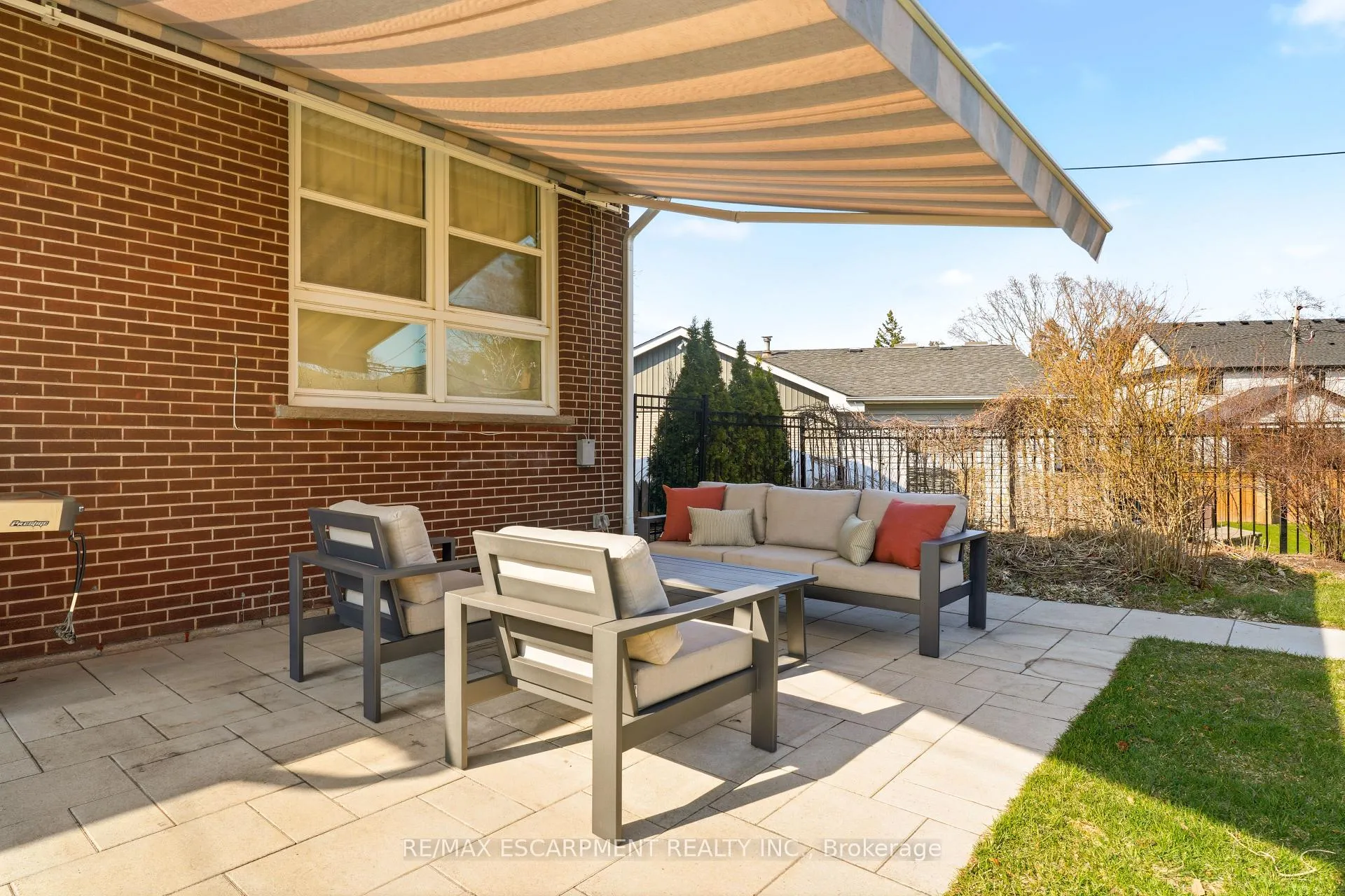 Photo 46 of 4046 Grapehill Avenue, Burlington, Shoreacres — HOMEH