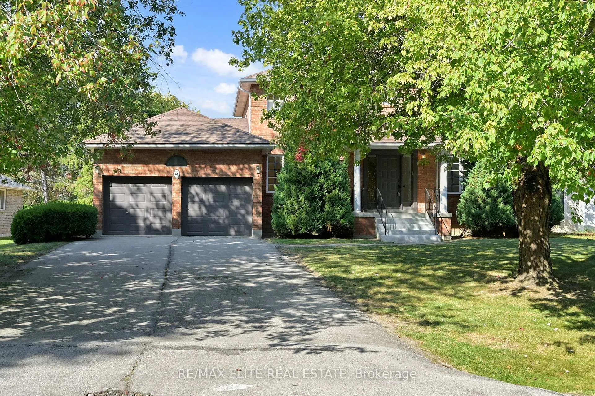 Front of 61 Beaufort Hills Road