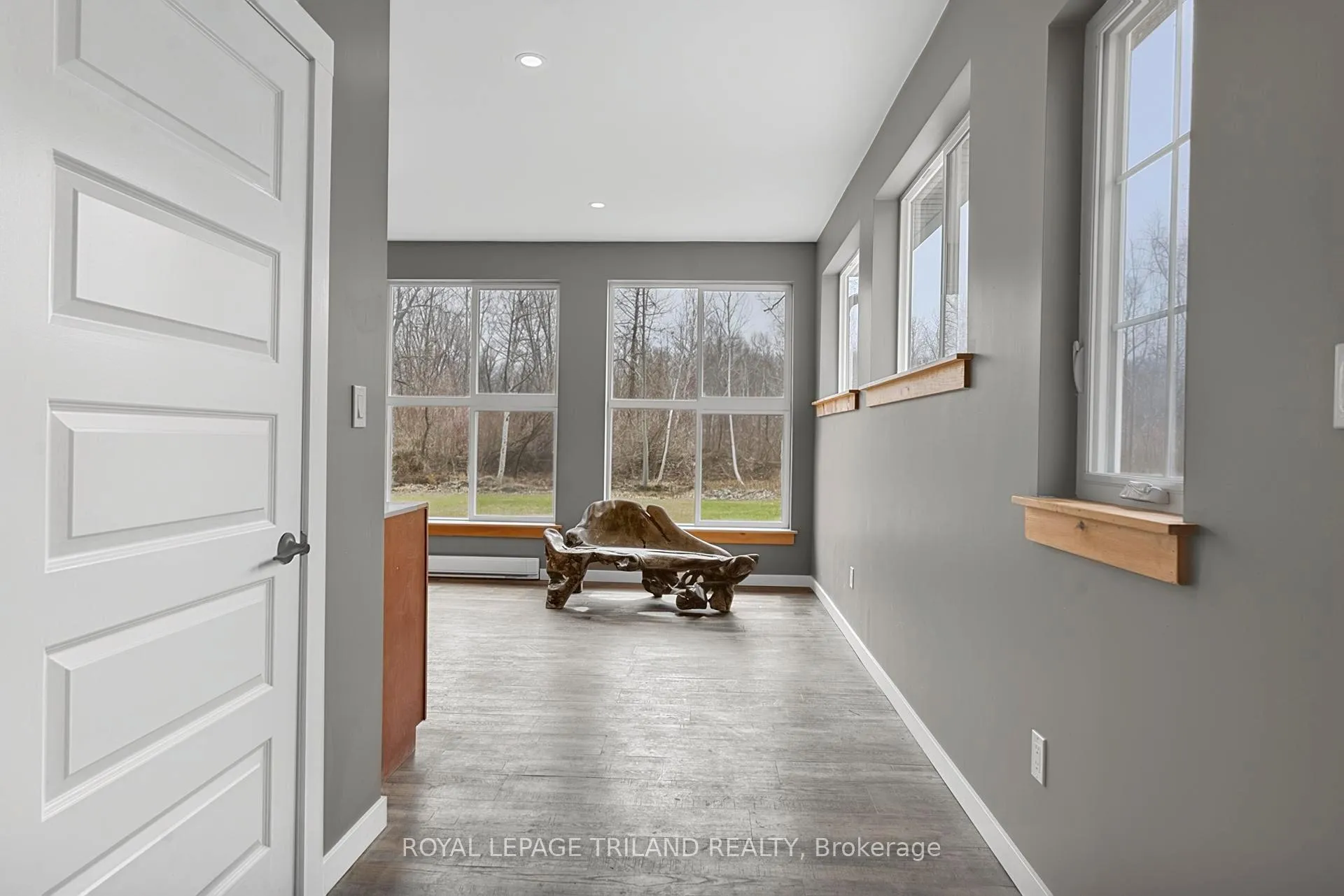 Photo 28 of 6043 Franks Road, Lambton Shores, Kettle Point — HOMEH