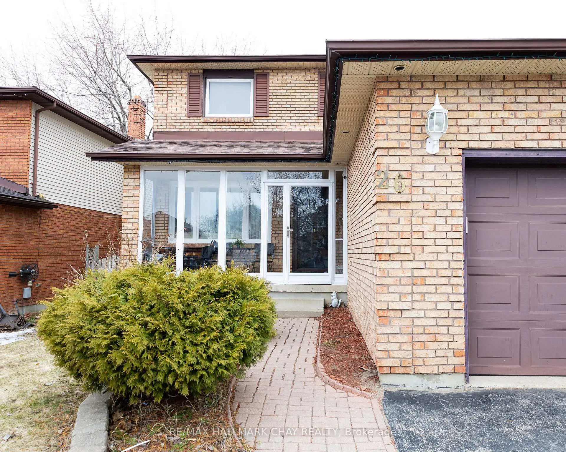 Photo 2 of 26 Orwell Crescent, Barrie, Letitia Heights — HOMEH
