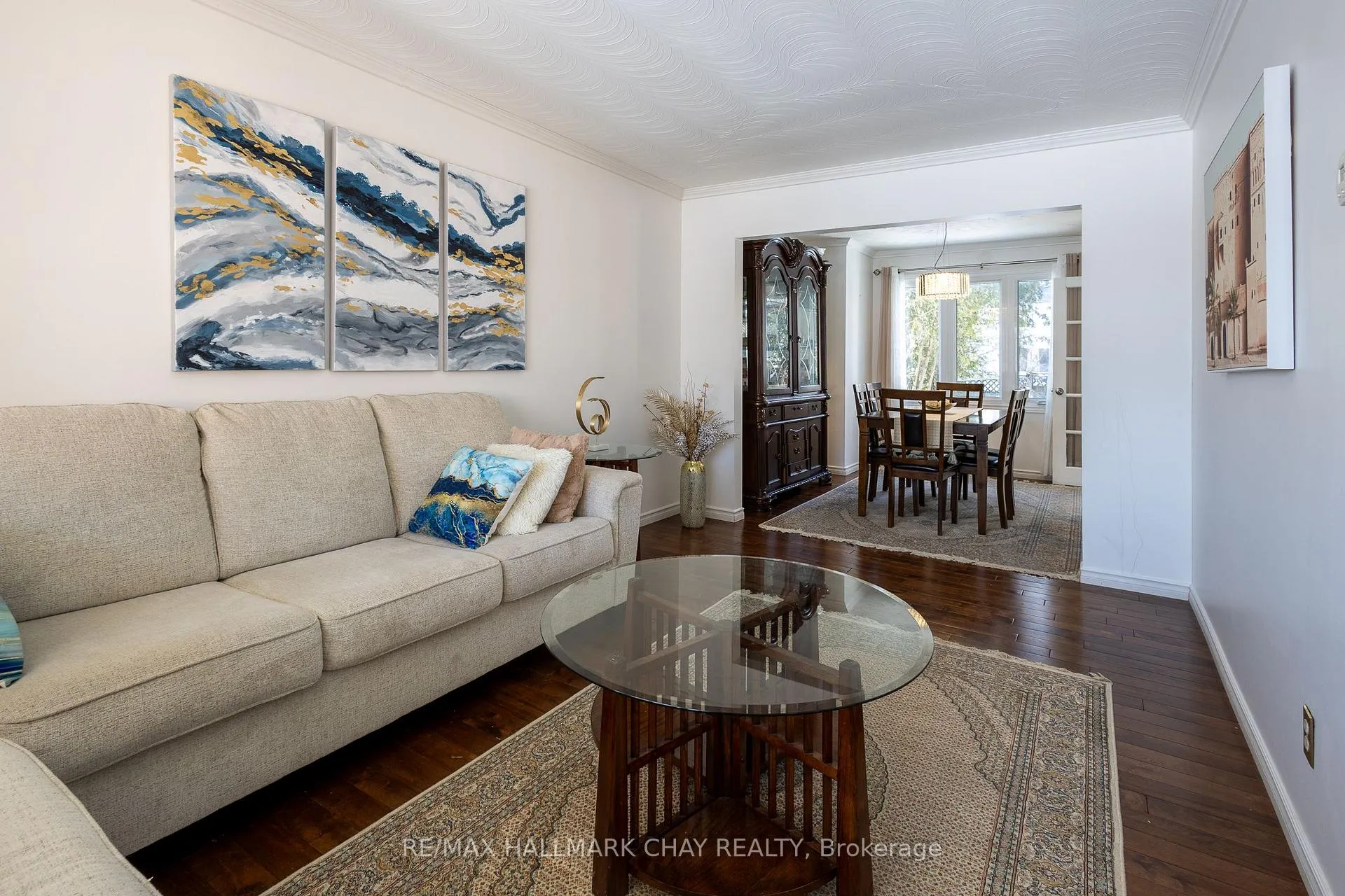 Photo 6 of 26 Orwell Crescent, Barrie, Letitia Heights — HOMEH