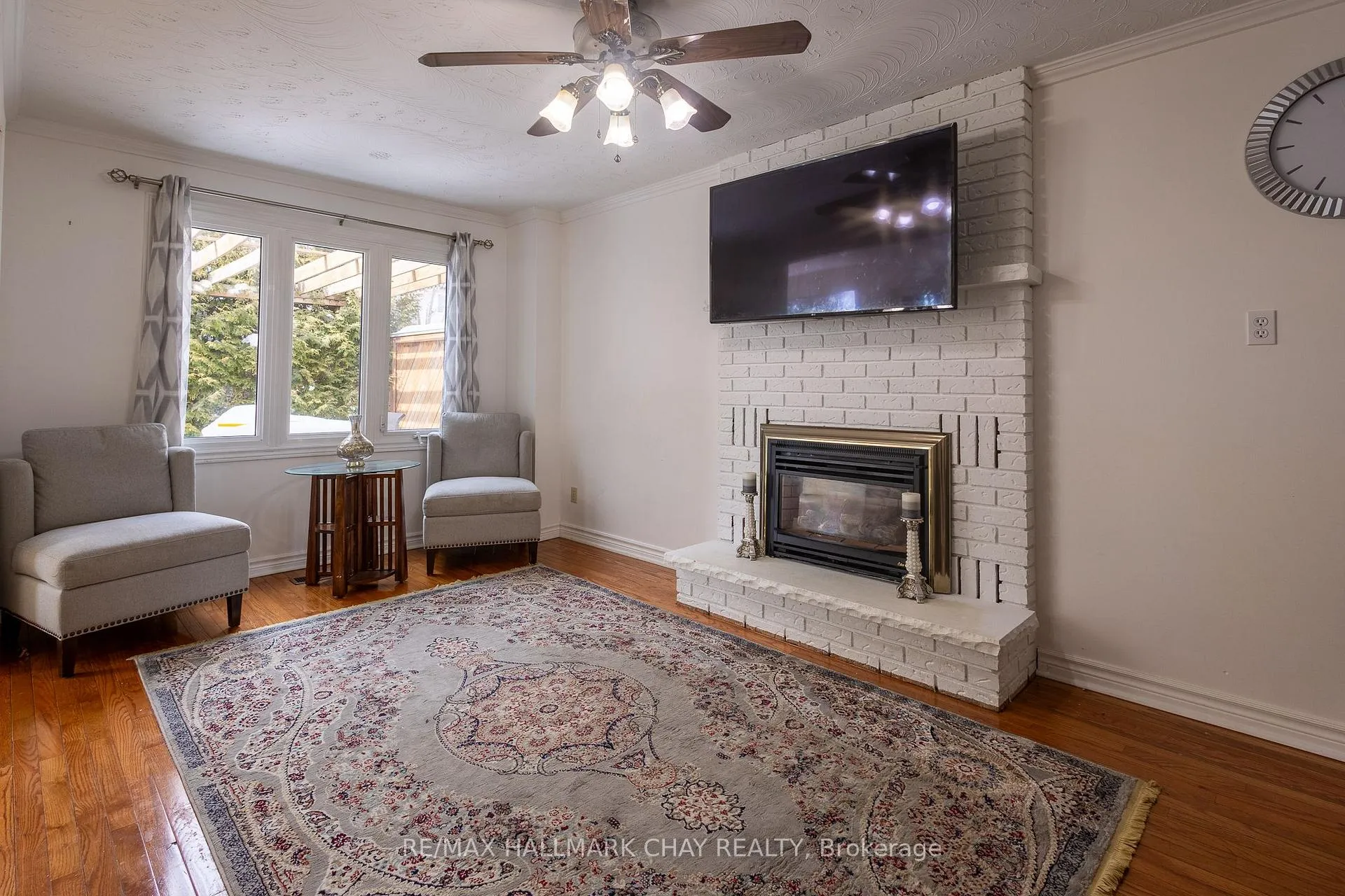Photo 12 of 26 Orwell Crescent, Barrie, Letitia Heights — HOMEH