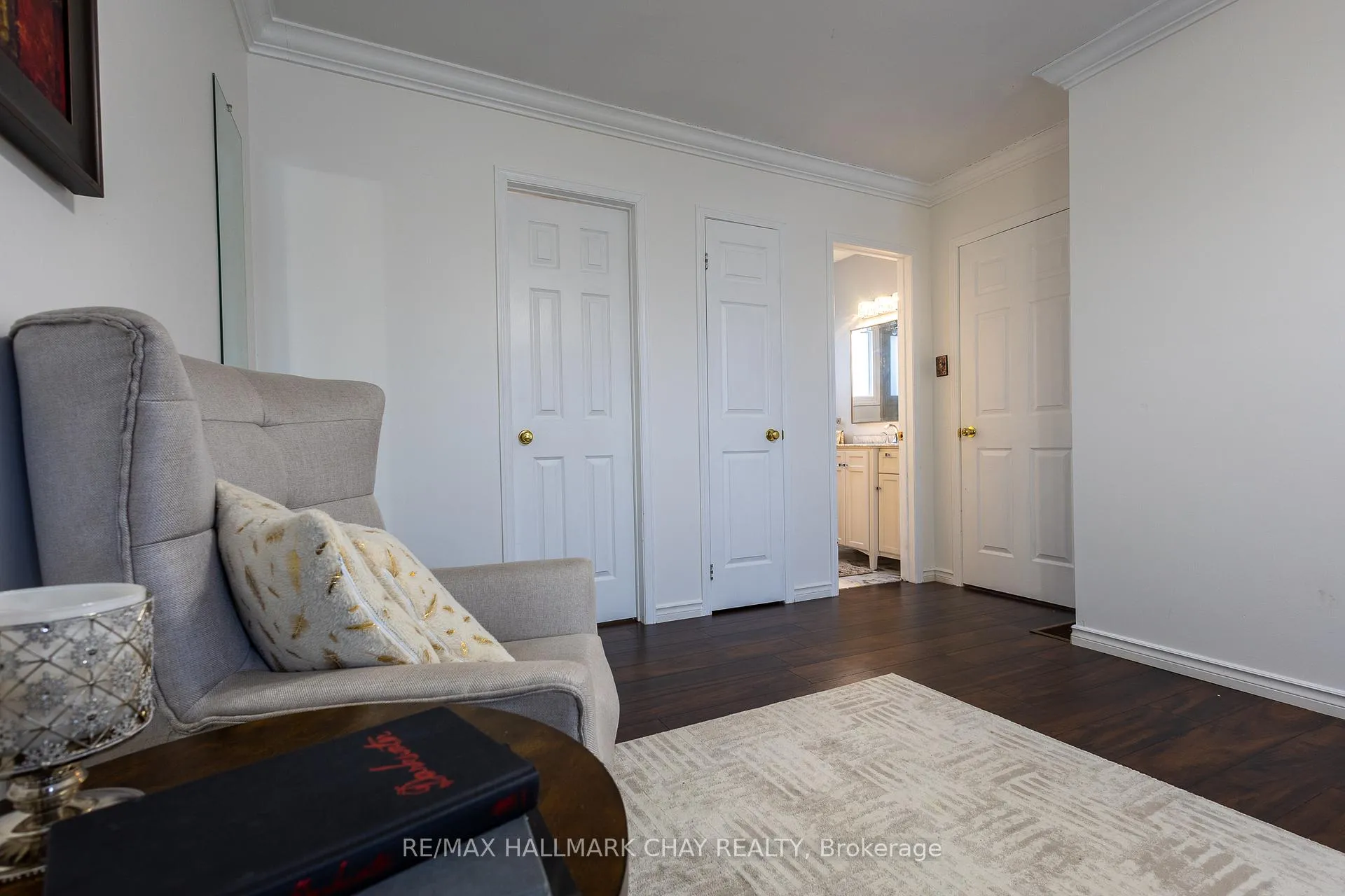 Photo 20 of 26 Orwell Crescent, Barrie, Letitia Heights — HOMEH