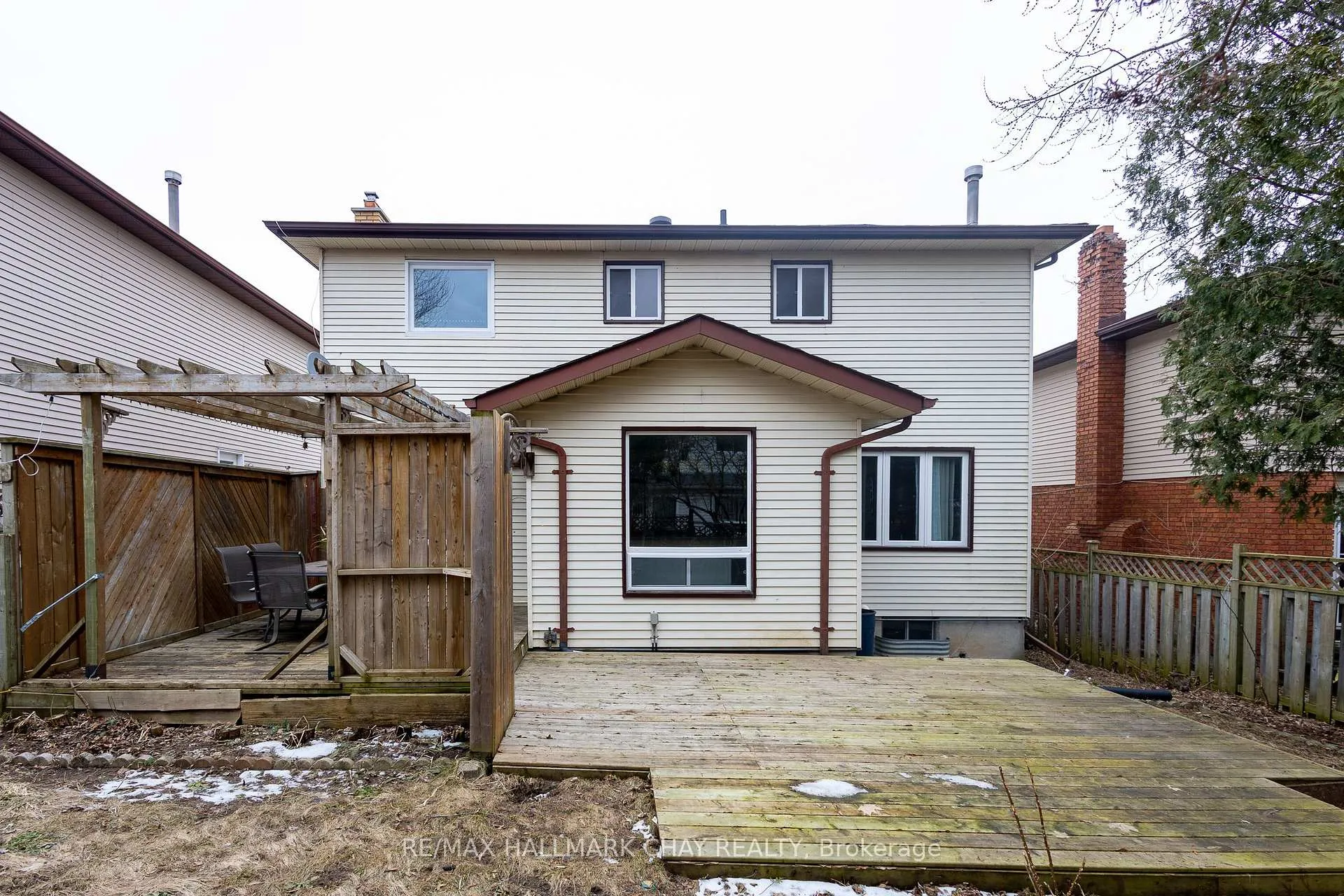 Photo 30 of 26 Orwell Crescent, Barrie, Letitia Heights — HOMEH