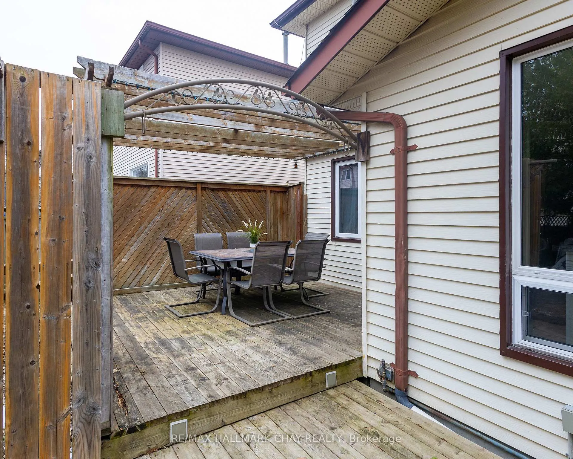 Photo 32 of 26 Orwell Crescent, Barrie, Letitia Heights — HOMEH