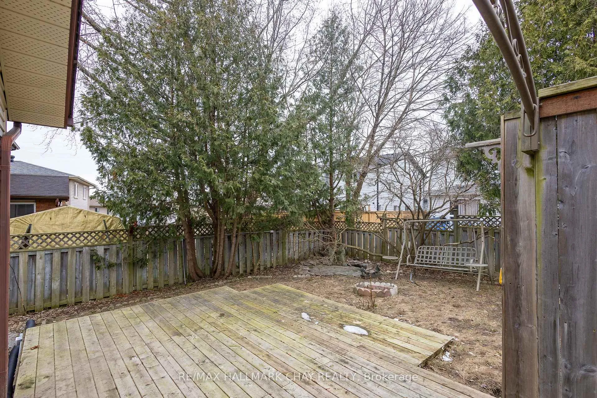 Photo 33 of 26 Orwell Crescent, Barrie, Letitia Heights — HOMEH