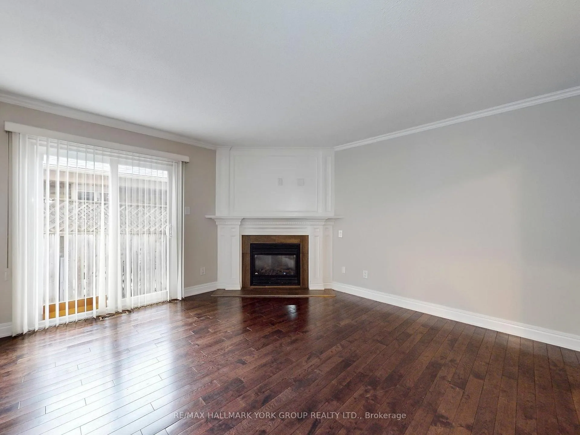 Photo 4 of 161 Spruce Street, Aurora, Aurora Village — HOMEH