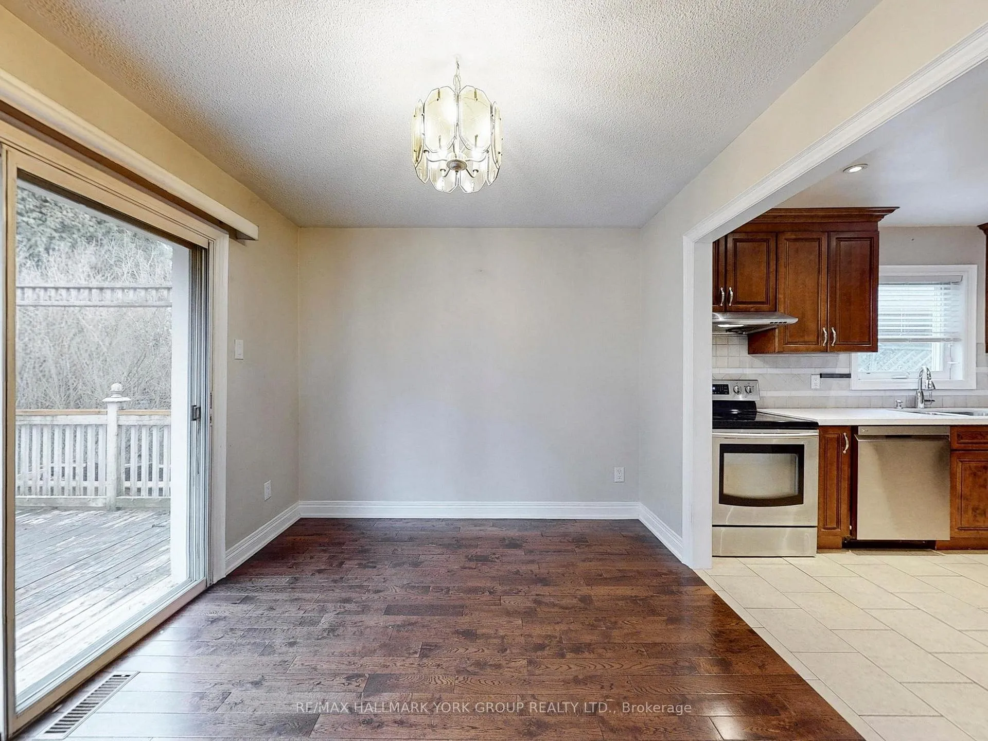 Photo 13 of 161 Spruce Street, Aurora, Aurora Village — HOMEH