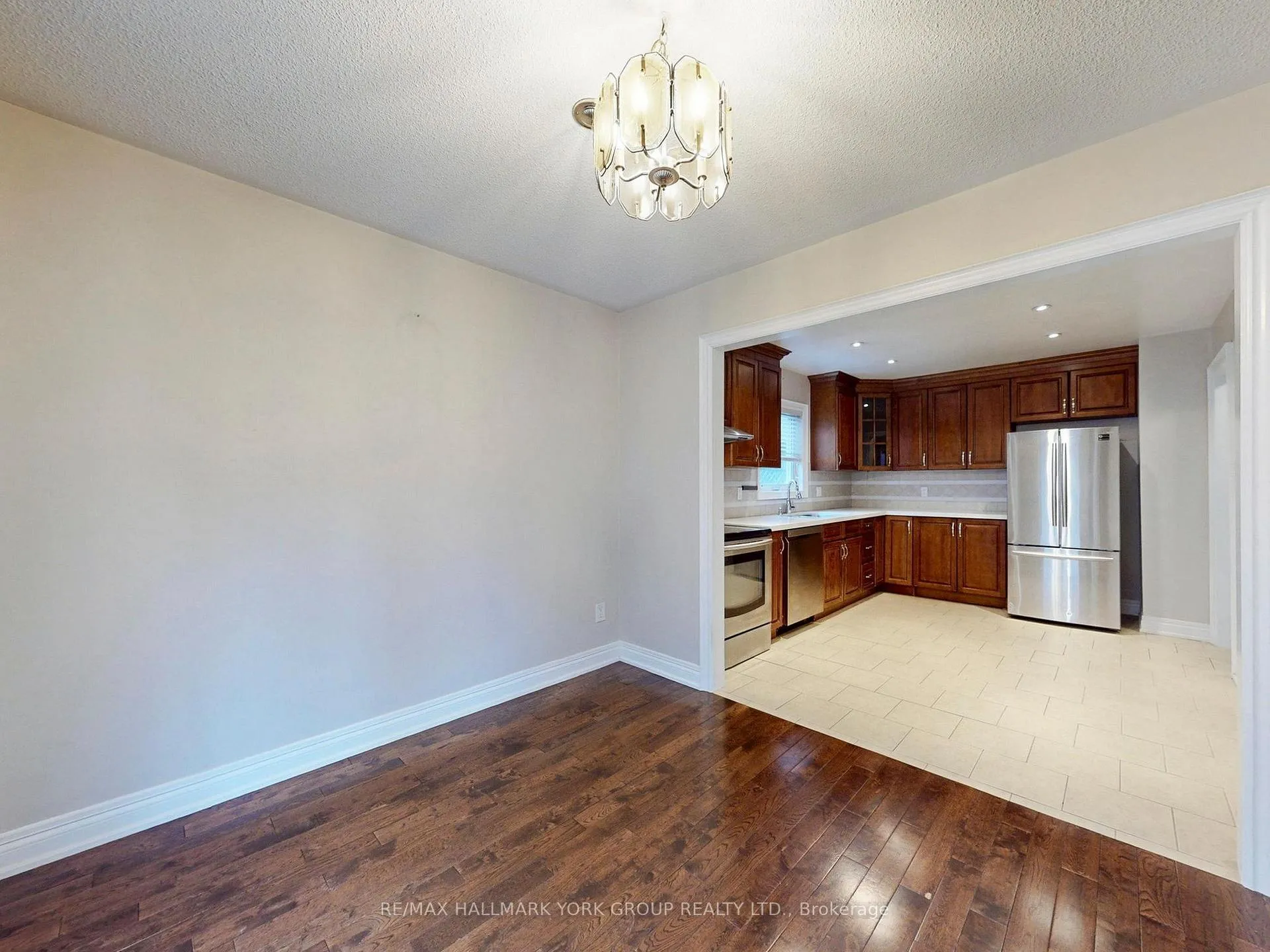 Photo 14 of 161 Spruce Street, Aurora, Aurora Village — HOMEH