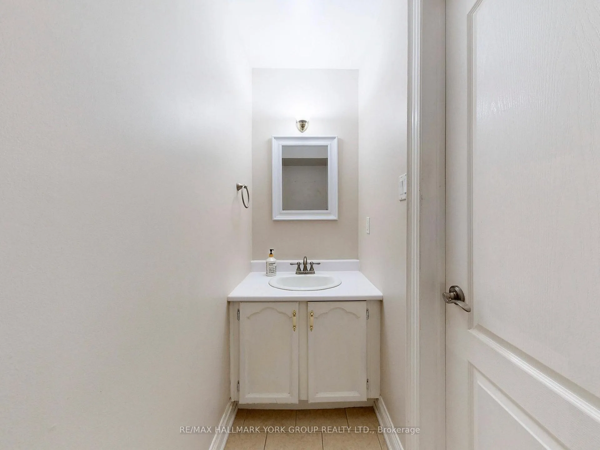 Photo 15 of 161 Spruce Street, Aurora, Aurora Village — HOMEH