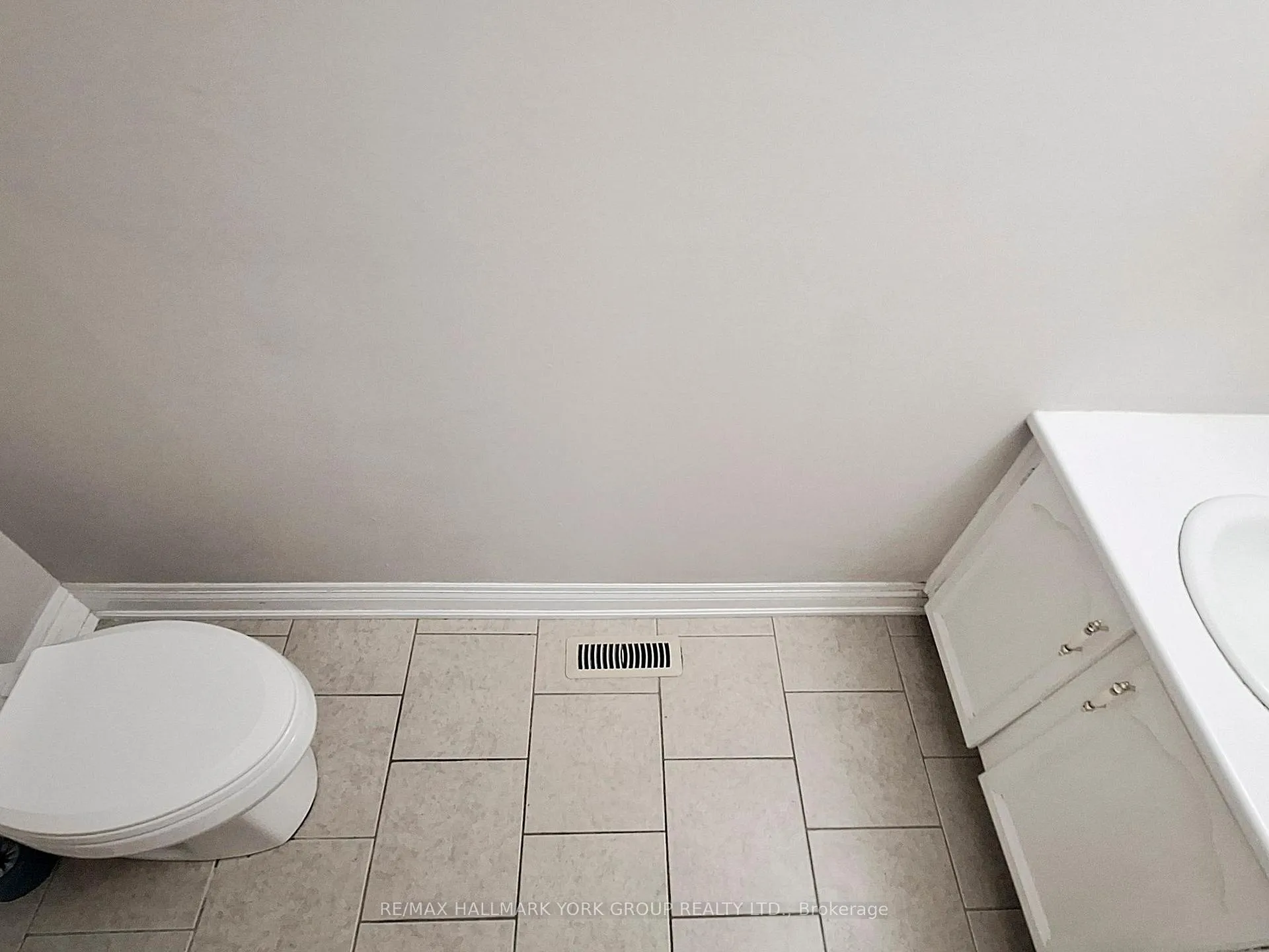 Photo 16 of 161 Spruce Street, Aurora, Aurora Village — HOMEH