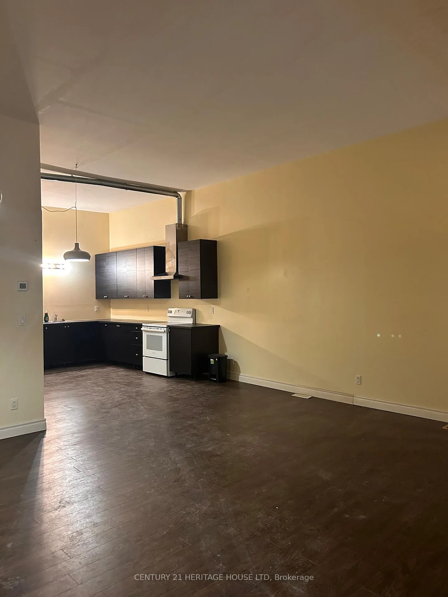 Photo 5 of Unit Lower, 11 Hiawatha Street, St. Thomas — HOMEH