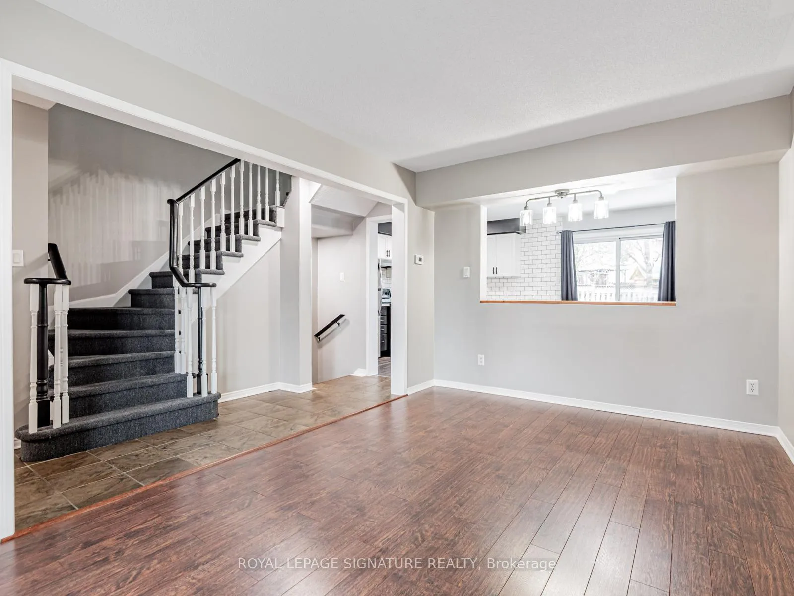 Photo 8 of 10 Laidlaw Drive, Barrie, West Bayfield — HOMEH