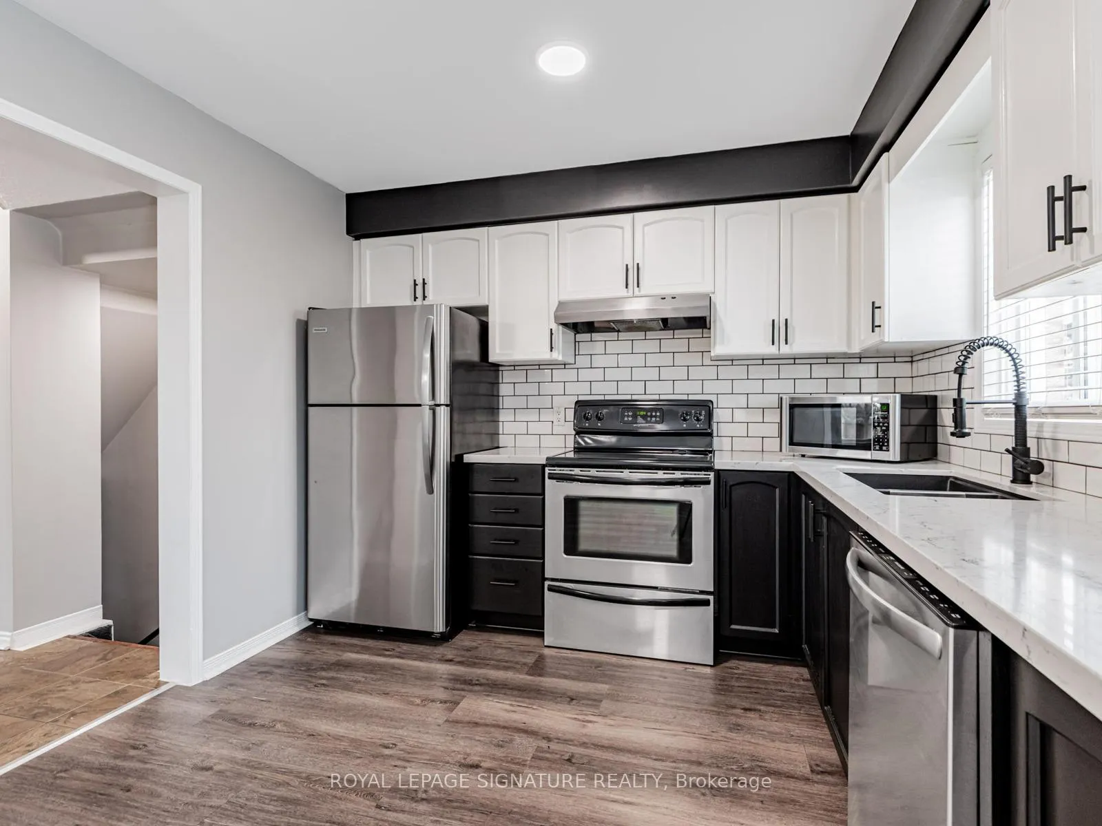 Photo 10 of 10 Laidlaw Drive, Barrie, West Bayfield — HOMEH