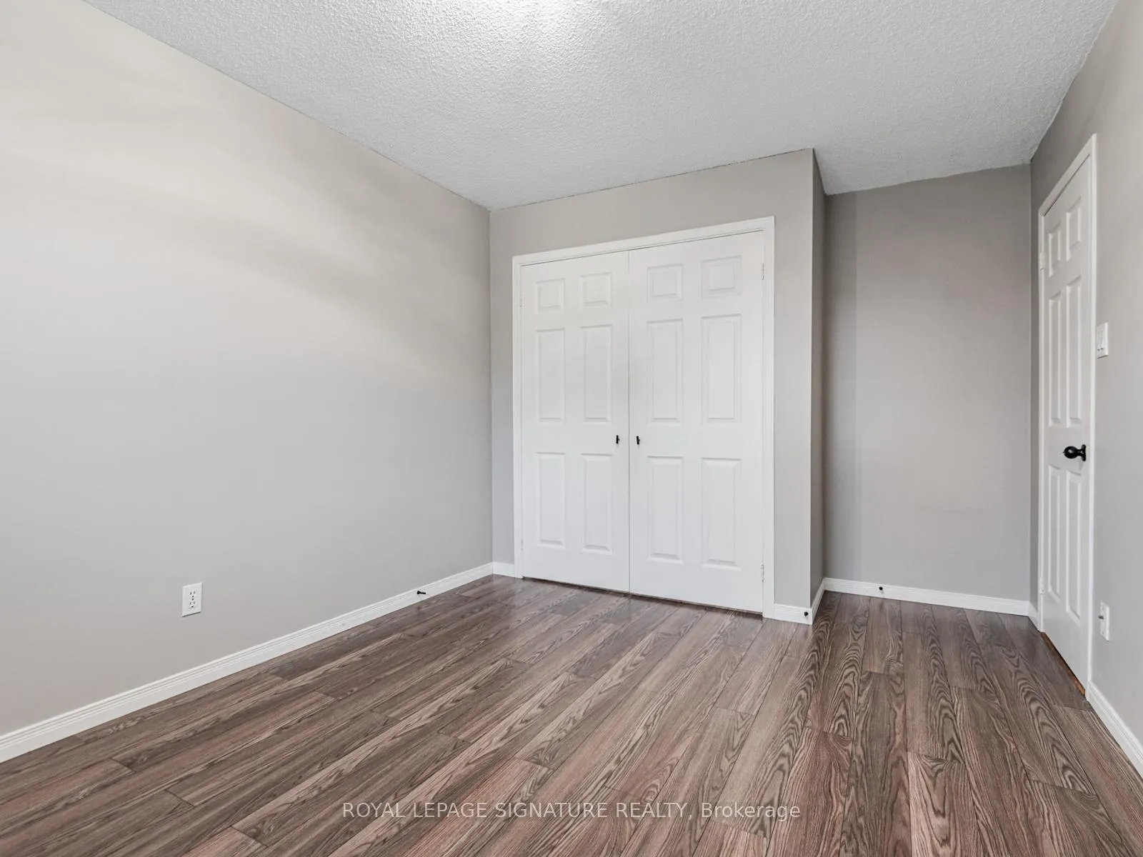 Photo 19 of 10 Laidlaw Drive, Barrie, West Bayfield — HOMEH