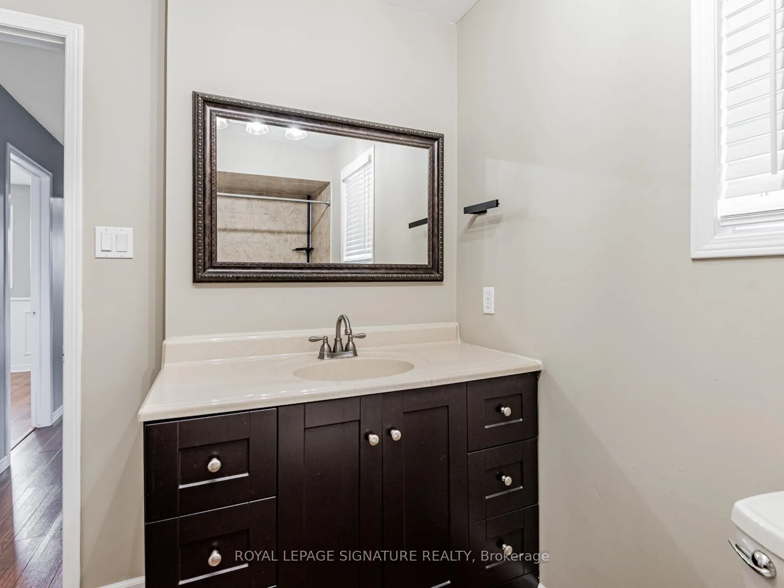 Photo 21 of 10 Laidlaw Drive, Barrie, West Bayfield — HOMEH