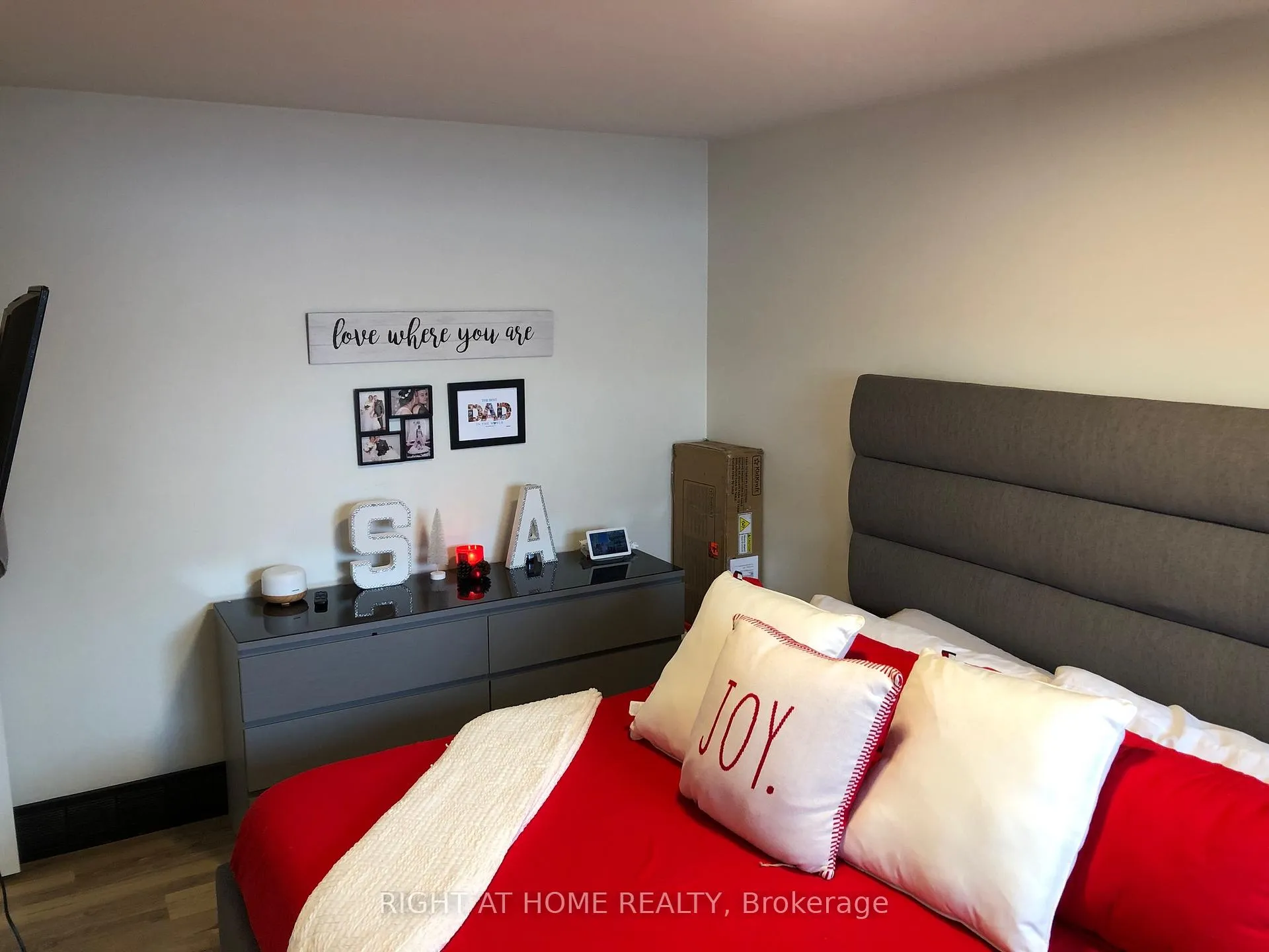 Photo 8 of 564 Lake Street, St. Catharines, Lakeport — HOMEH