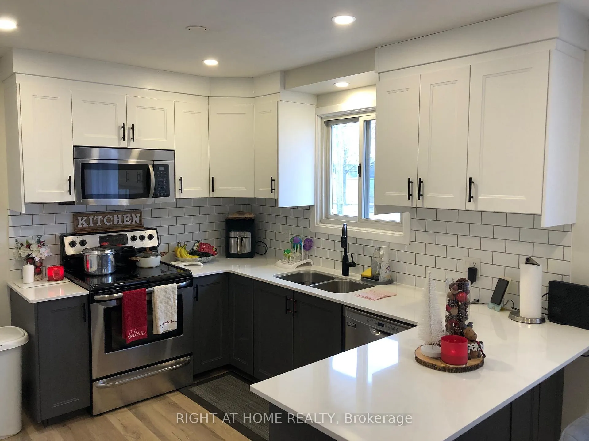 Photo 20 of 564 Lake Street, St. Catharines, Lakeport — HOMEH