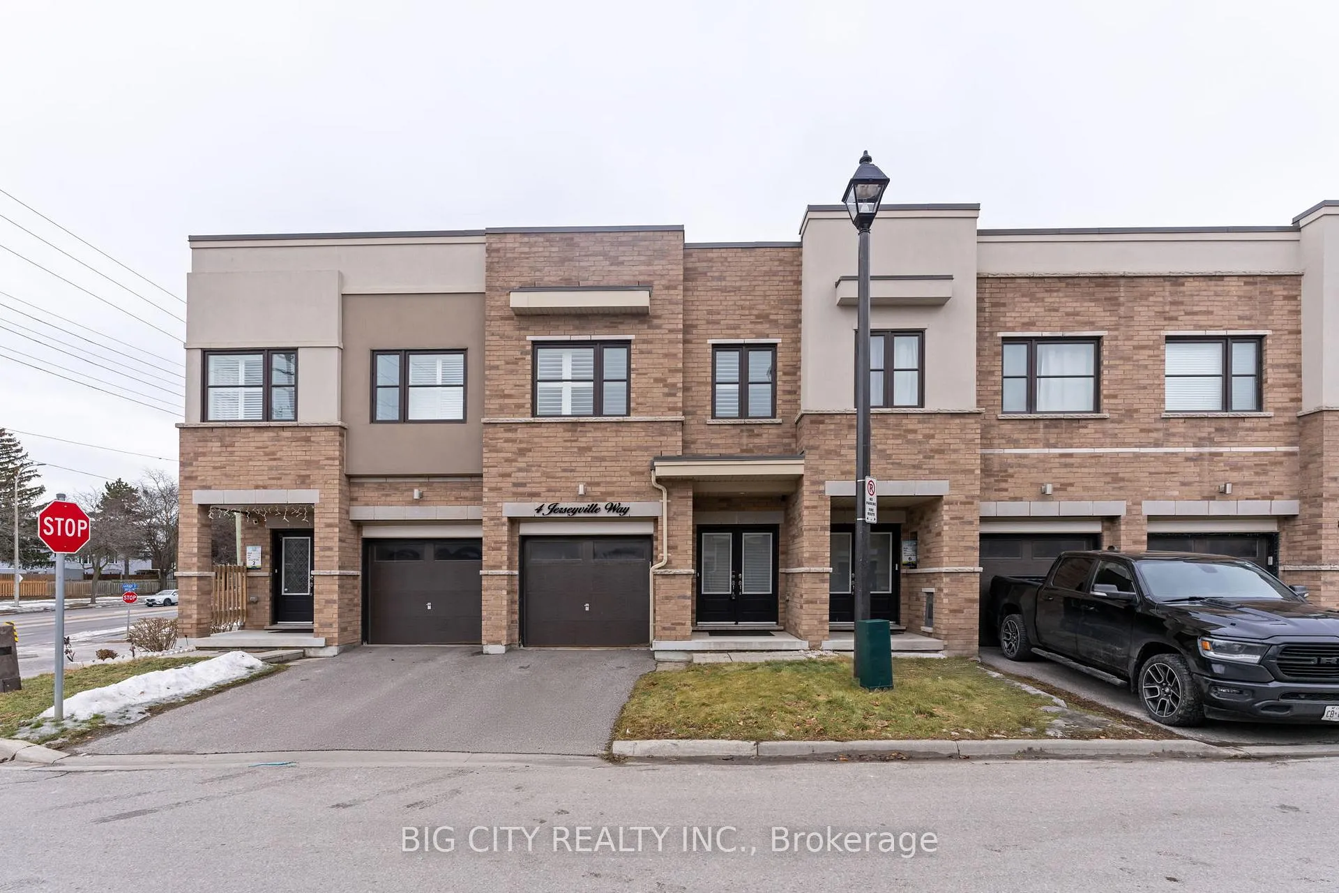 Photo 1 of 4 Jerseyville Way, Whitby, Downtown Whitby — HOMEH
