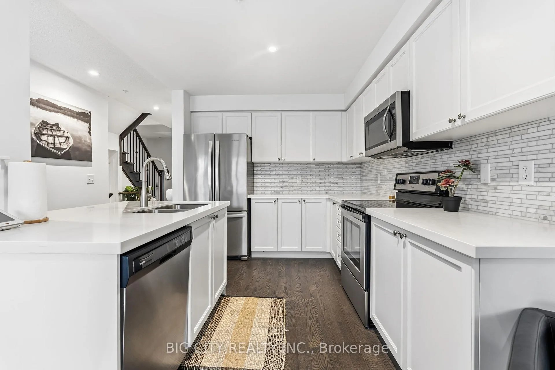 Photo 15 of 4 Jerseyville Way, Whitby, Downtown Whitby — HOMEH