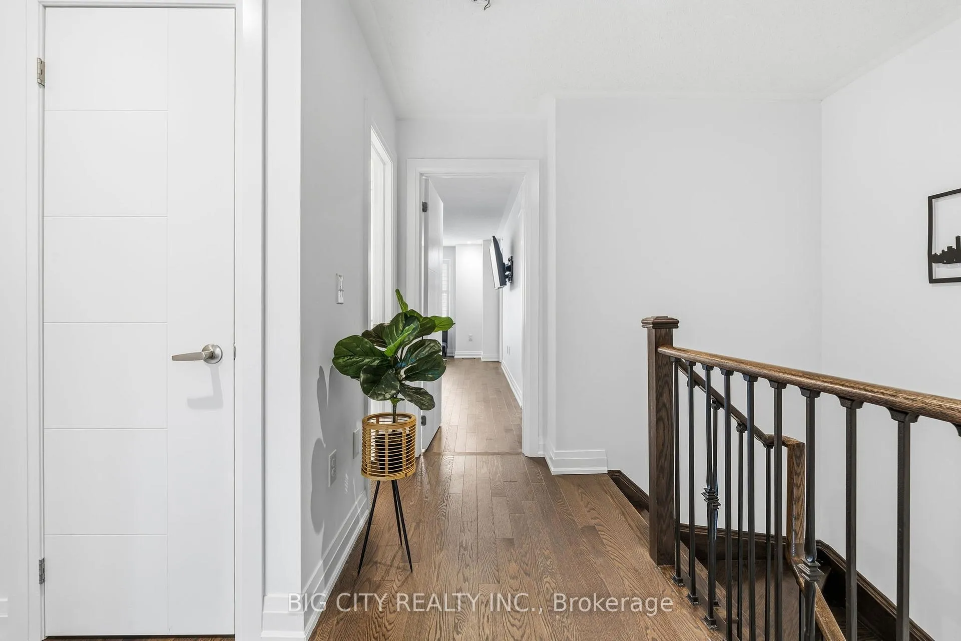 Photo 21 of 4 Jerseyville Way, Whitby, Downtown Whitby — HOMEH