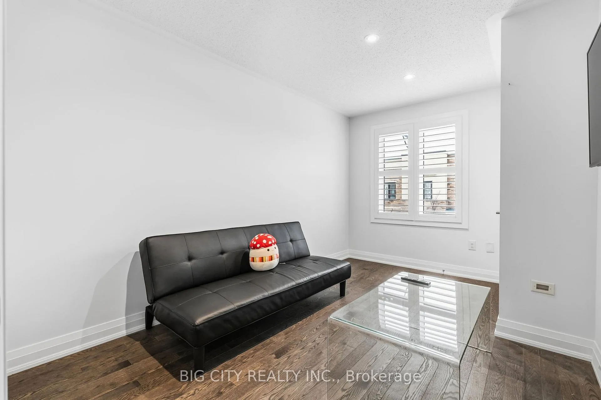 Photo 28 of 4 Jerseyville Way, Whitby, Downtown Whitby — HOMEH