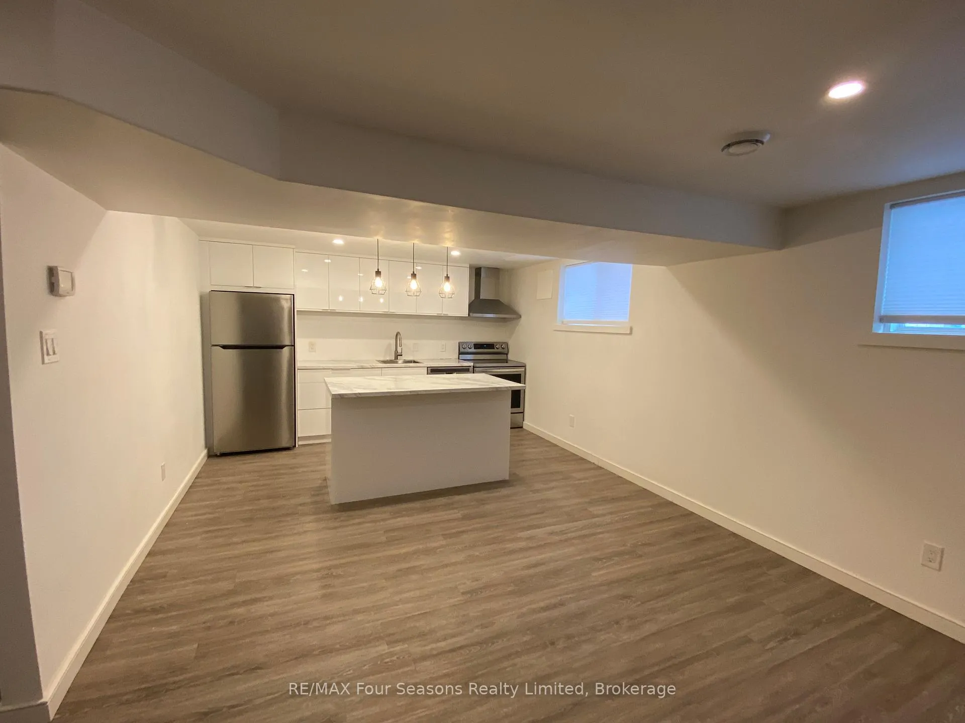 Photo 2 of Unit Lower, 40 59th Street S, Wasaga Beach — HOMEH