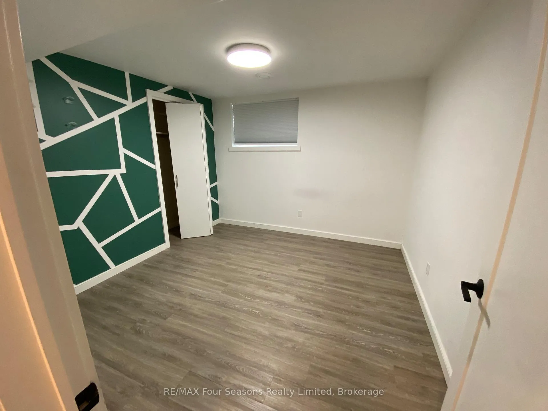 Photo 4 of Unit Lower, 40 59th Street S, Wasaga Beach — HOMEH