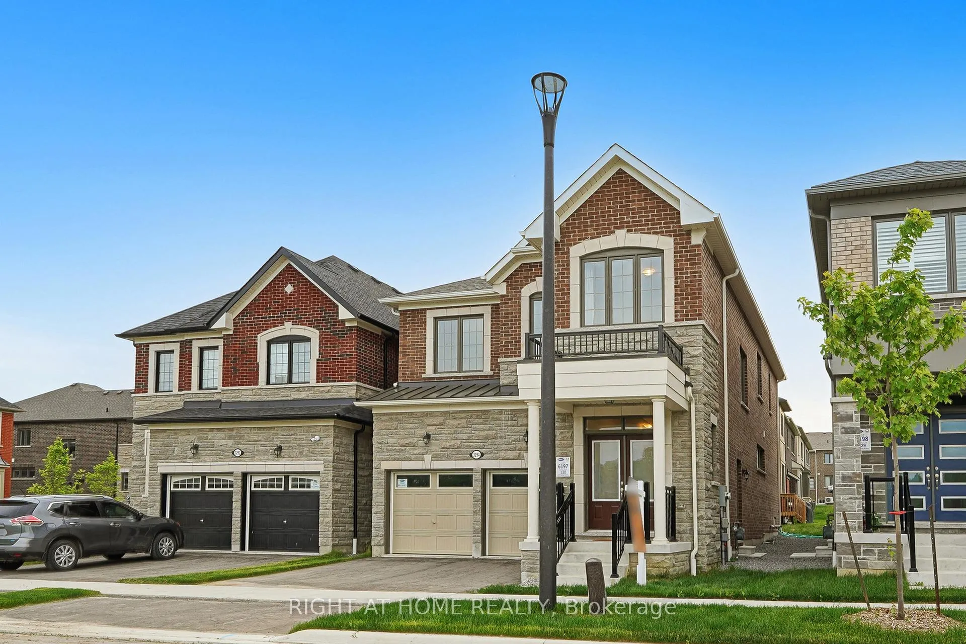 Front of 3294 Turnstone Boulevard
