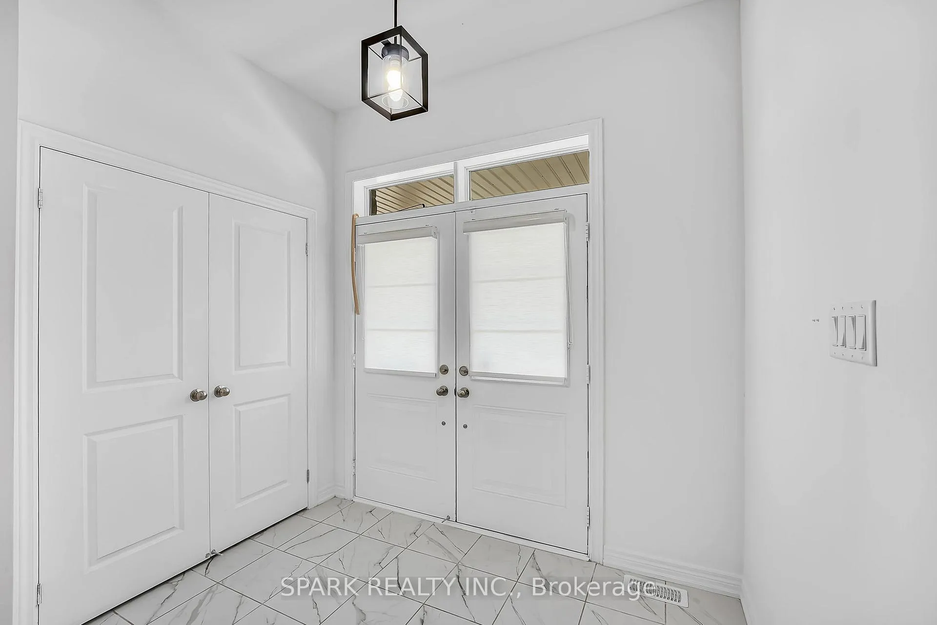 Photo 3 of 5 Boathouse Road, Brampton, Northwest Brampton — HOMEH