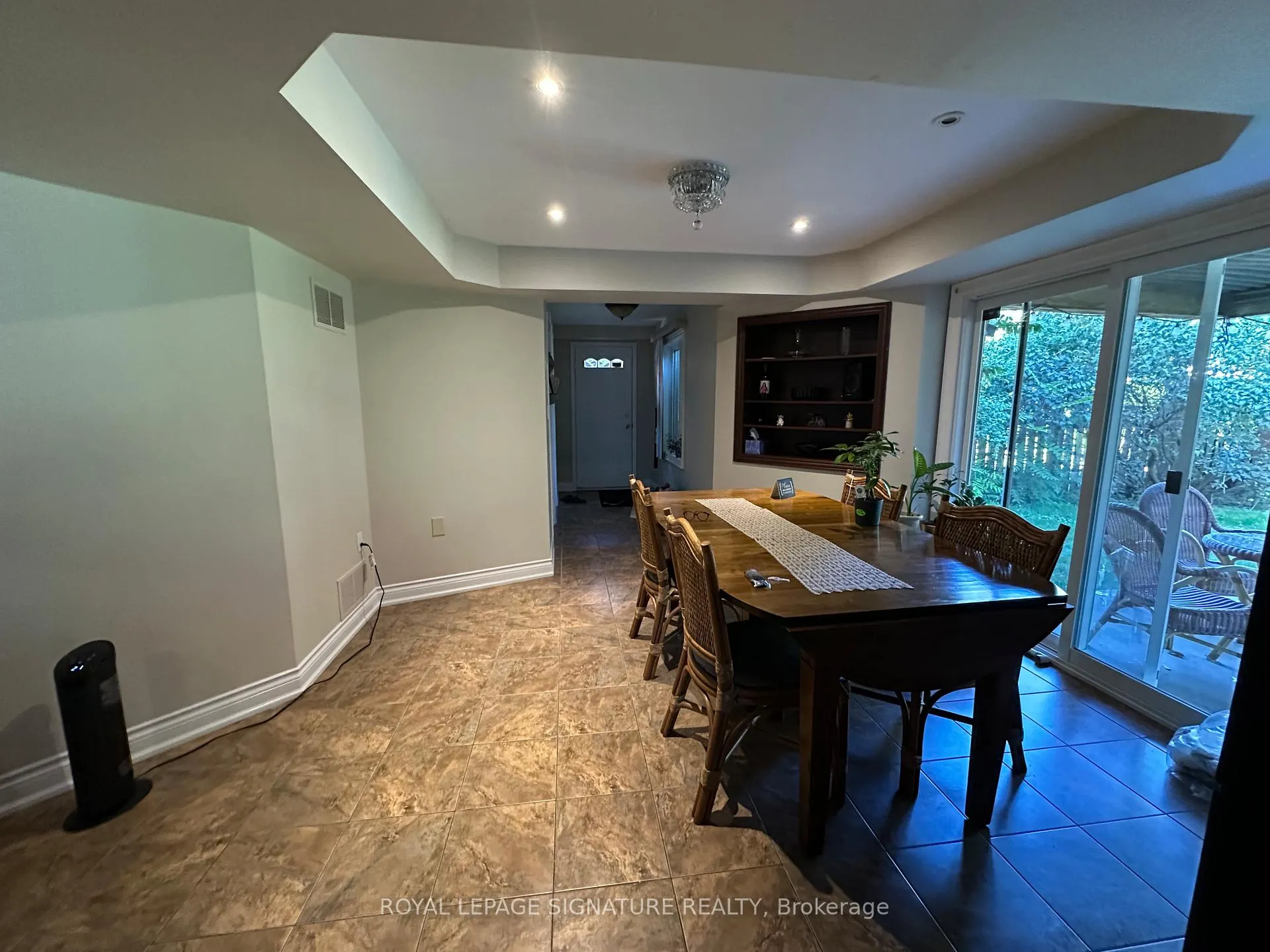 Photo 7 of Unit Lower, 30 Knole Haven Drive, Aurora, Aurora Highlands — HOMEH