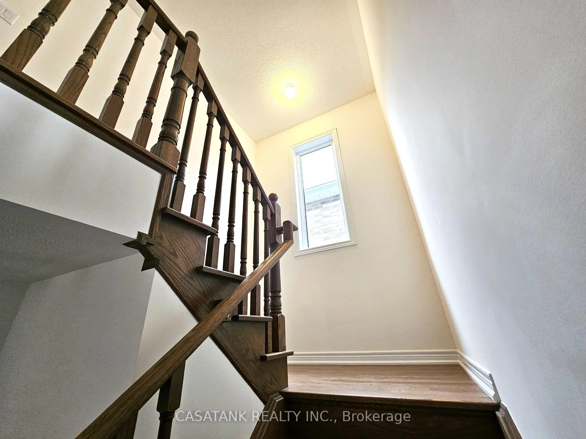 Photo 14 of 372 Leanne Lane, Shelburne — HOMEH