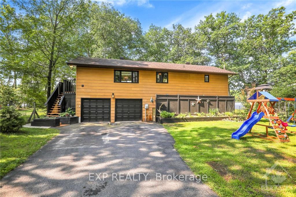 Front of 1034 Bayview Drive