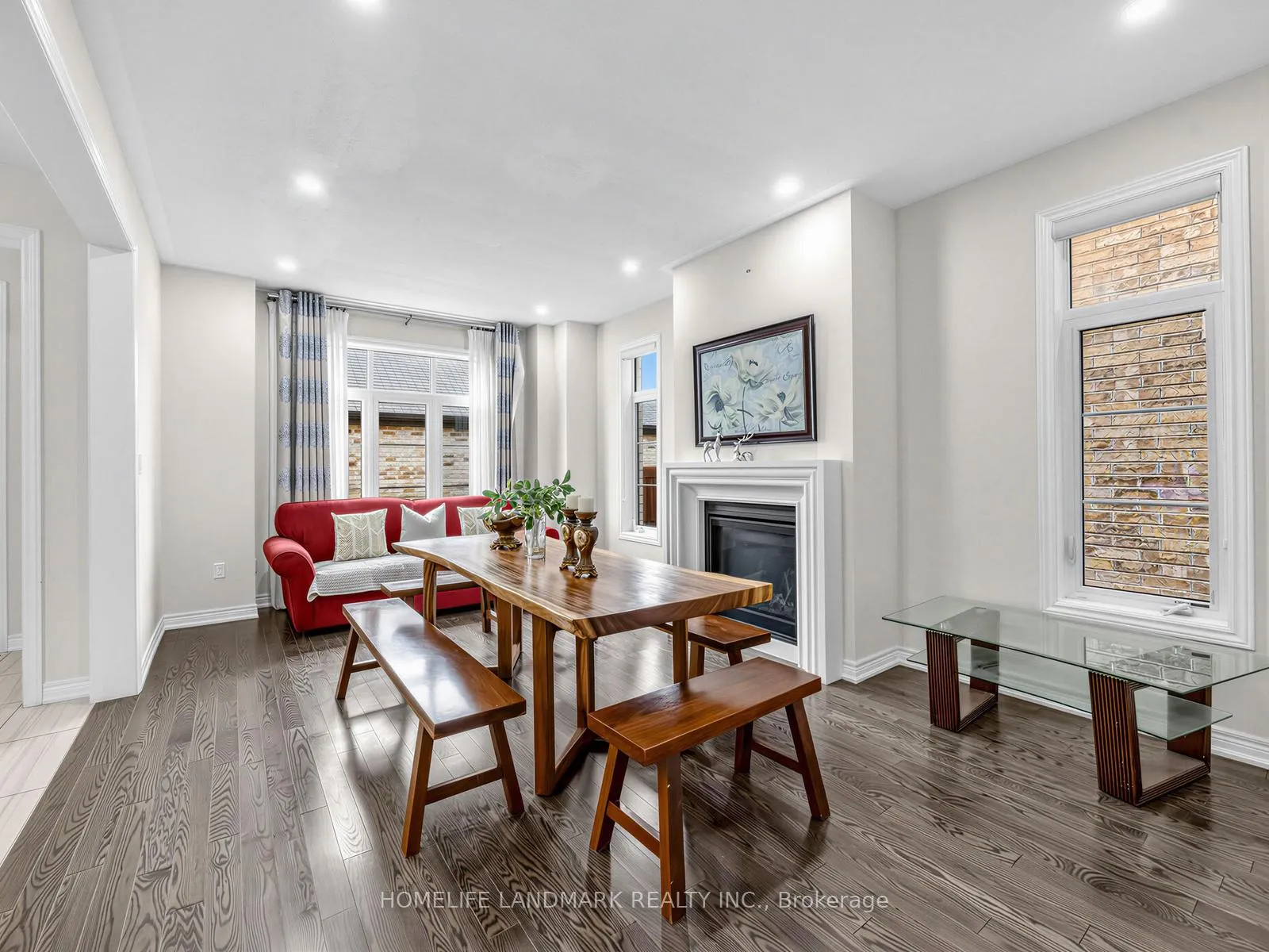 Photo 10 of 25 Gordon Landon Drive, Markham, Cornell — HOMEH