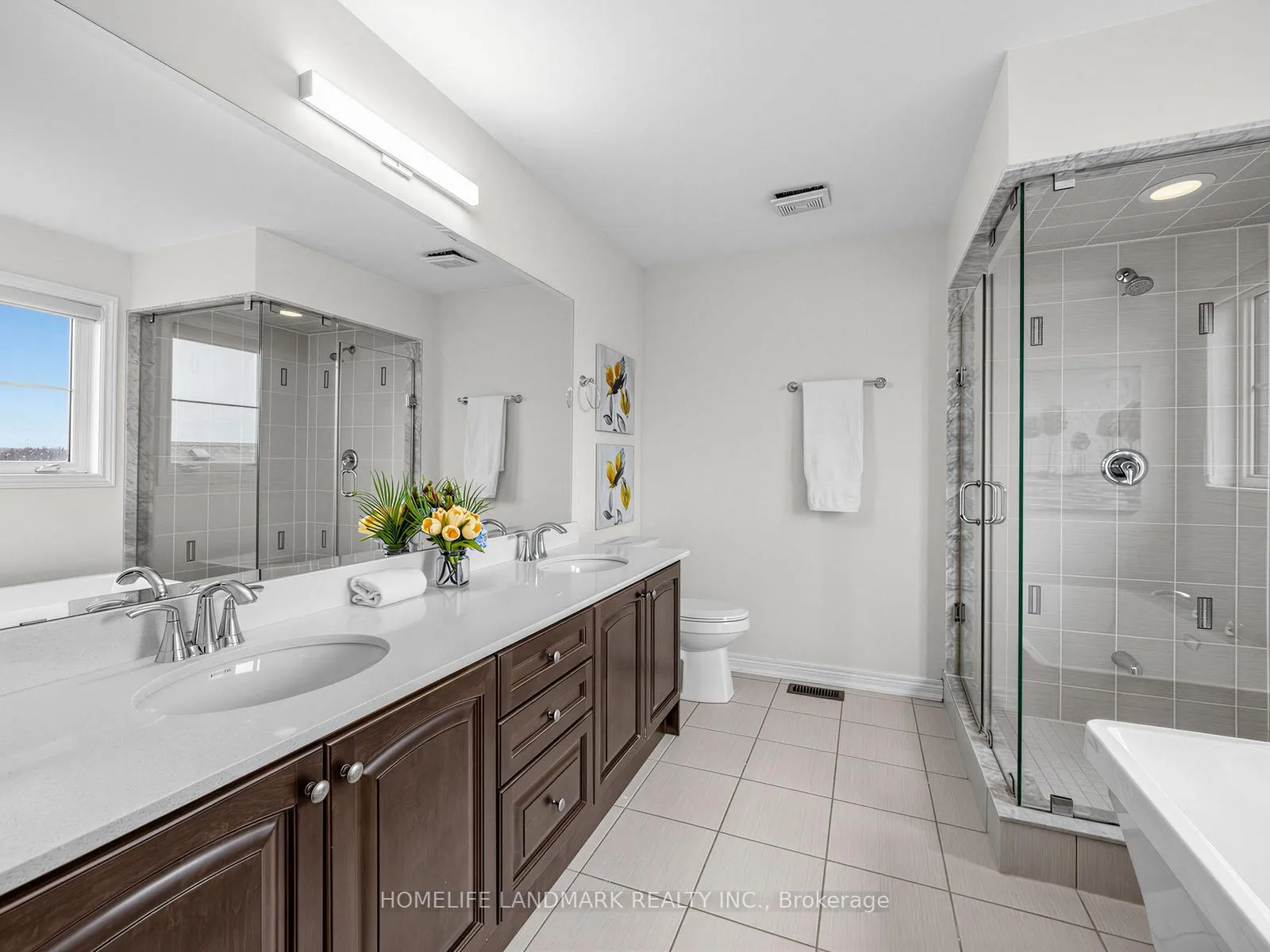 Photo 14 of 25 Gordon Landon Drive, Markham, Cornell — HOMEH