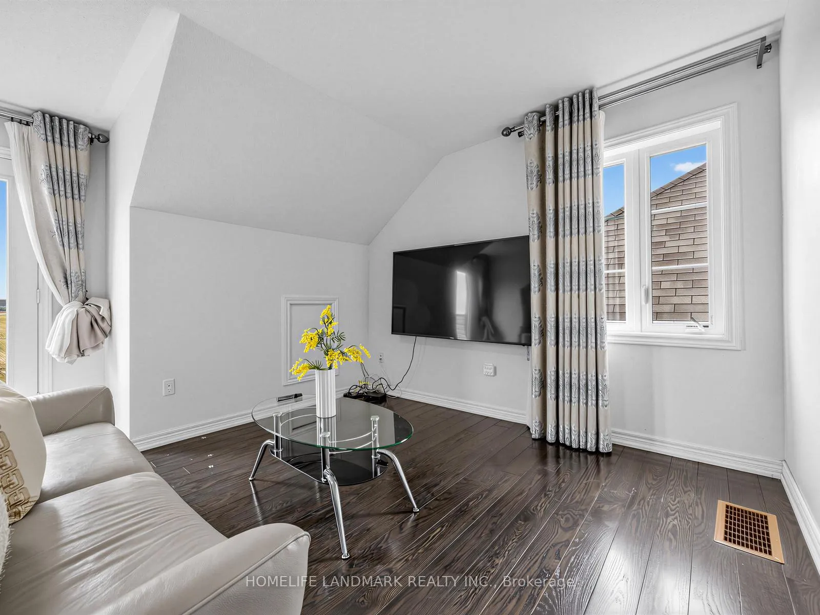 Photo 22 of 25 Gordon Landon Drive, Markham, Cornell — HOMEH