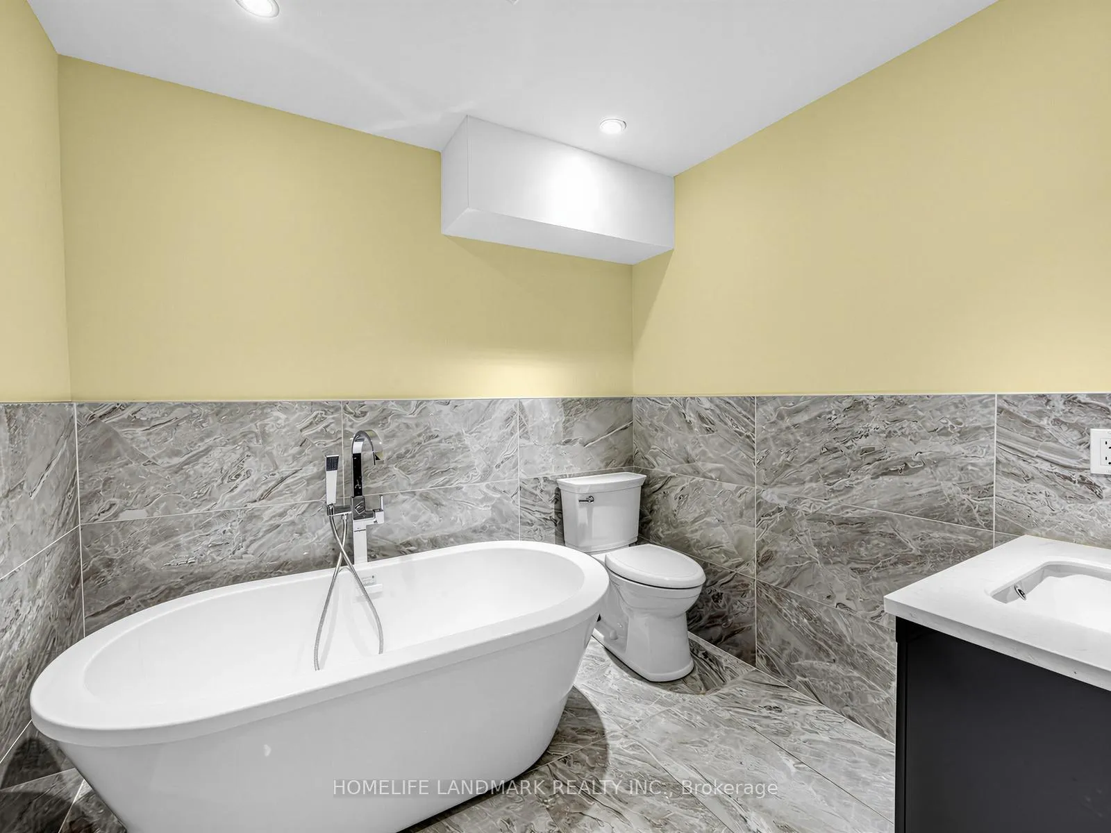 Photo 28 of 25 Gordon Landon Drive, Markham, Cornell — HOMEH
