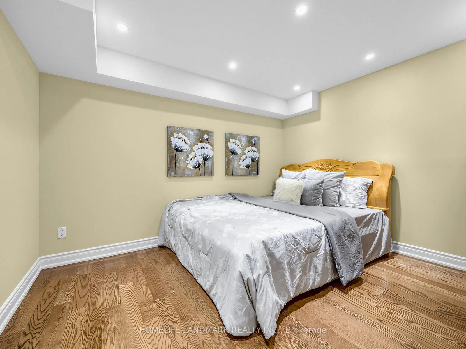 Photo 29 of 25 Gordon Landon Drive, Markham, Cornell — HOMEH